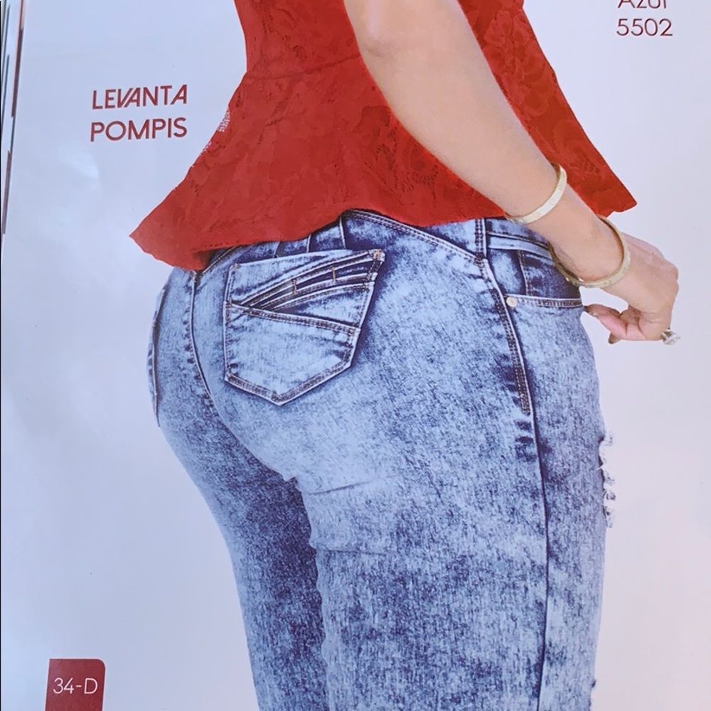 Butt lift Jeans!! - Picture 2 of 3